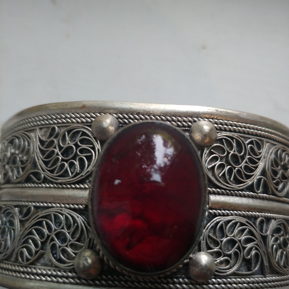 Stunning vintage filigree cuff bracelet - Picture 2 of 4